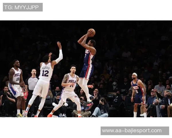 克拉克斯顿半场表现惊艳7中5贡献11分8板5助正负值高达22 克拉克斯顿半场表现惊艳7中5贡献11分8板5助正负值高达22