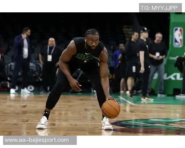 杰伦布朗谈新赛季挑战过去优待已成历史期待全新征程