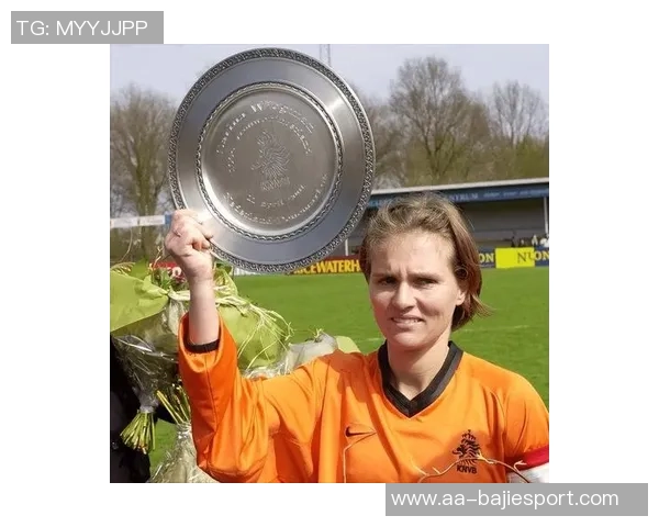 媒体人：中国女足为何选择英格兰热身是否自我贬低请洋帅的必要性何在